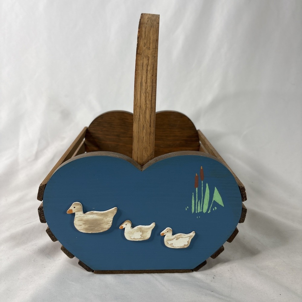 Vtg 80s Country Goose Geese Wooden Slatted Heart Handpainted Basket Cottagecore